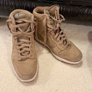 Nike Dunk Sky Essential High Tan 644877-200 Women 9.5 Hidden Wedge Edgy